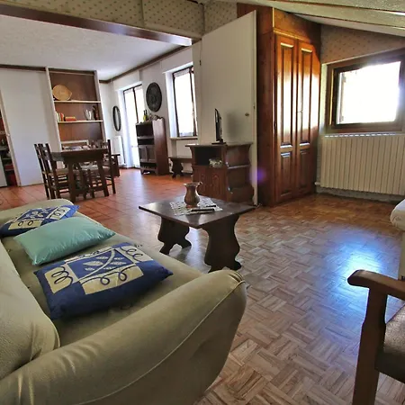 Apartment Hostdomus - Bi Level